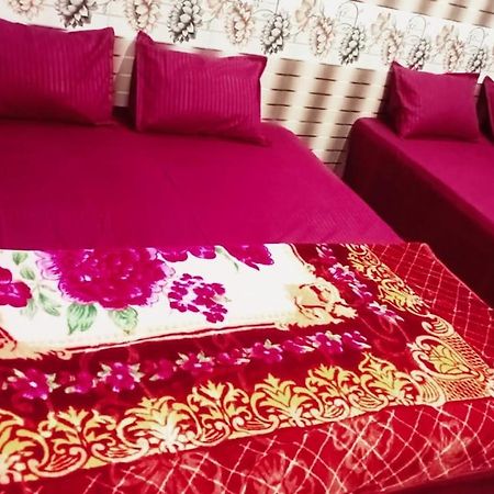 Nirmala Sadan Home Stay Ayodhya Dham מראה חיצוני תמונה